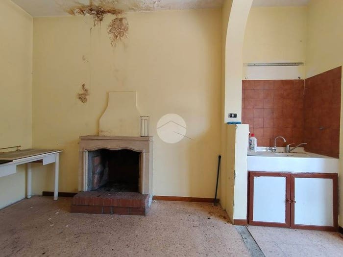 Appartamento quadrilocale in vendita in Viale Vittorio Puccinelli, Affile
