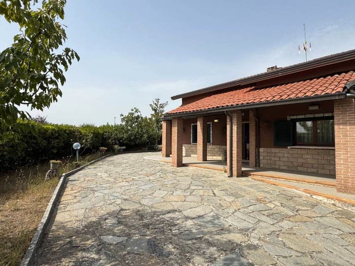 Casa con 6 locali in vendita in Contrada Tappino, Cese, Campobasso