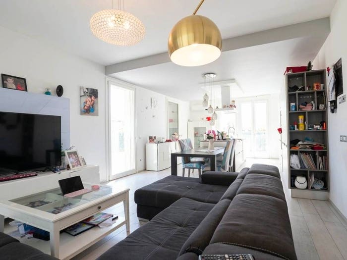 Casa con 6 locali in vendita in Savignano sul Rubicone