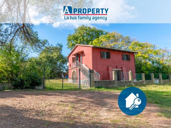 Casa con 5 locali in vendita in via Del Petagneto, Nepi