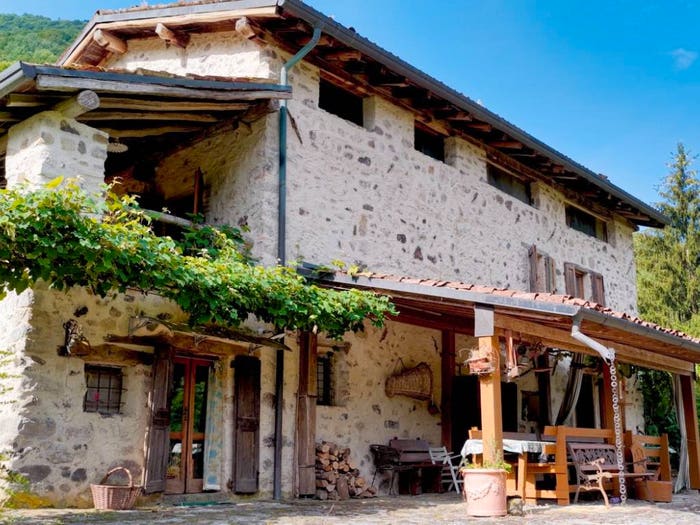 Casa con 6 locali in vendita in Vestone