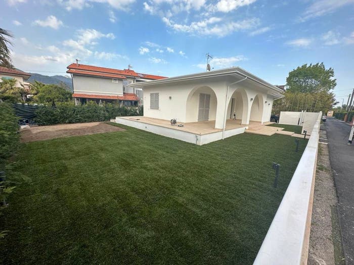 Casa con 6 locali in vendita in Via Antonio Canova, Vittoria Apuana, Forte dei Marmi