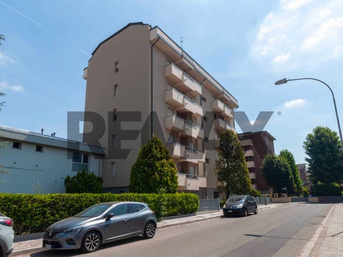 Appartamento quadrilocale in vendita in Via inghilterra, Morbidina Cuneo, Carpi