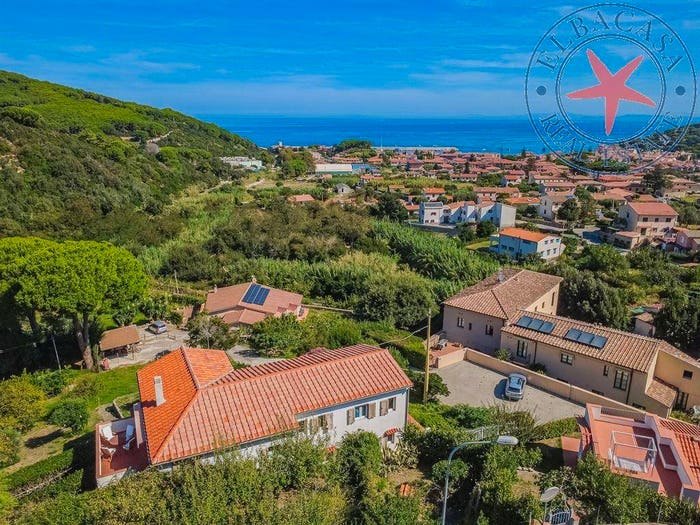 Casa con 6 locali in vendita in Centro, Marciana Marina