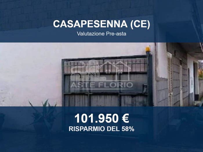 Casa con 6 locali in vendita in Via Benedetto Croce, Casapesenna