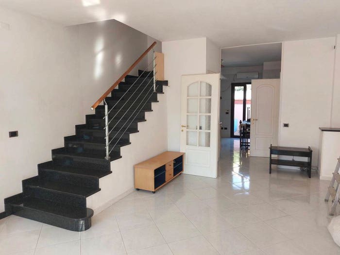 Casa quadrilocale in vendita in La Maddalena, Capoterra