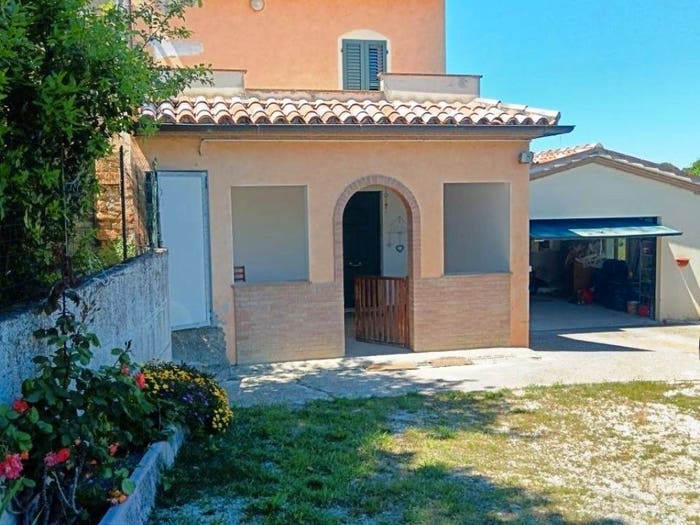 Casa con 5 locali in vendita in Località Ca' Besone, Sassocorvaro Auditore