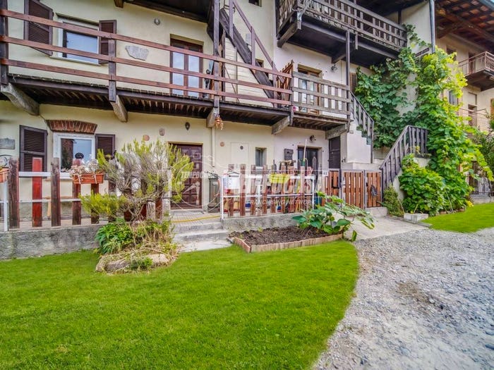 Casa con 5 locali in vendita in Via Preti, Centro, Castelletto Sopra Ticino