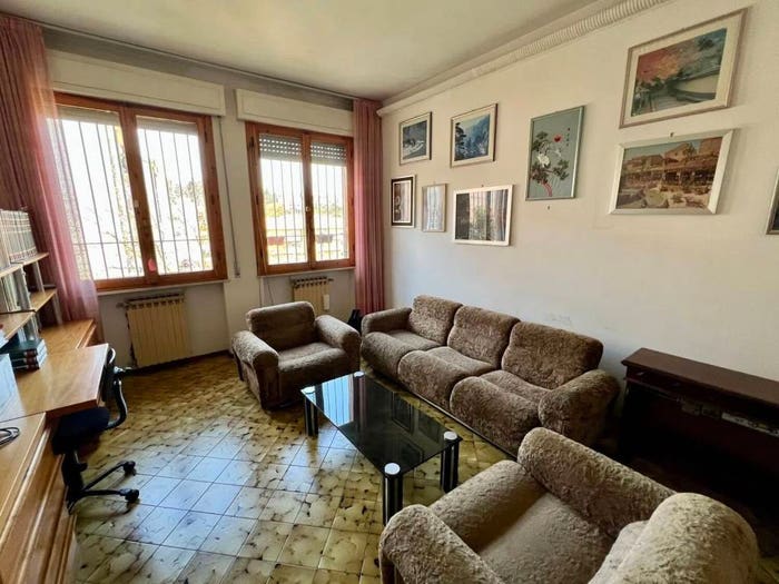 Casa con 5 locali in vendita in Viale Vincenzo Da Filicaia No Number, Centro, Montaione