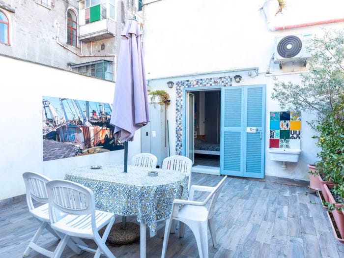 Appartamento bilocale in vendita in Vico Santa Maria della Purità, Stella Materdei, Napoli