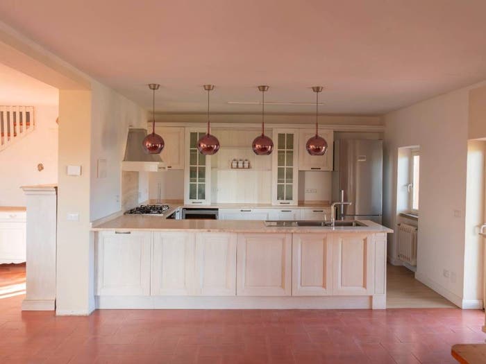 Casa con 6 locali in vendita in Via Ilario Porta, Orbetello