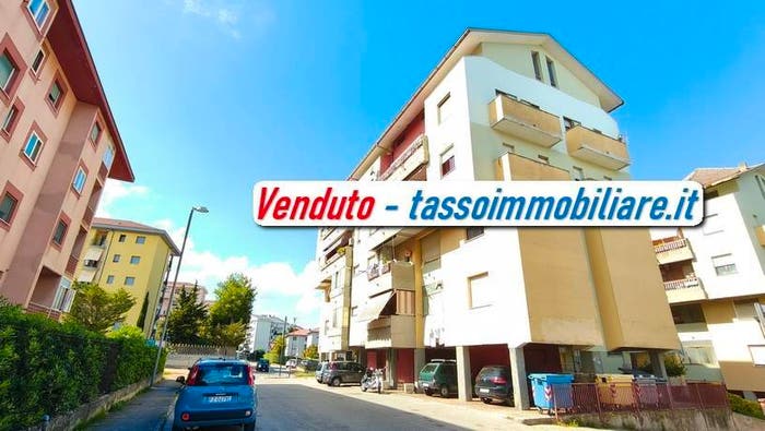 Appartamento quadrilocale in vendita in piazza xxviii dicembre, Centro, Ortona
