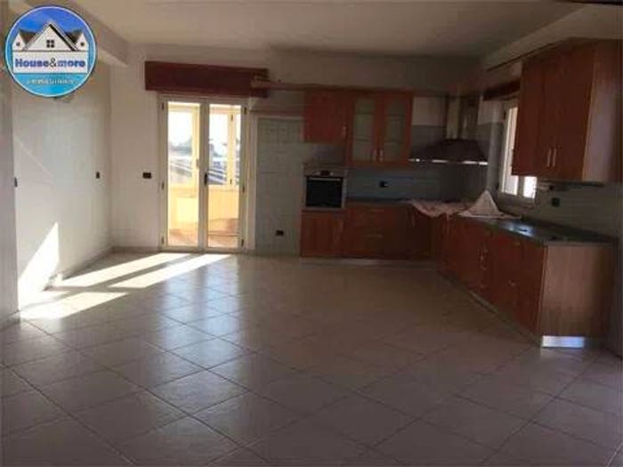 Appartamento con 5 locali in vendita in Centro, Taurianova
