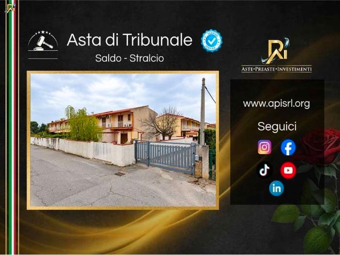 Appartamento quadrilocale in vendita in Villaggio Rivazzura, Centro, Sellia Marina