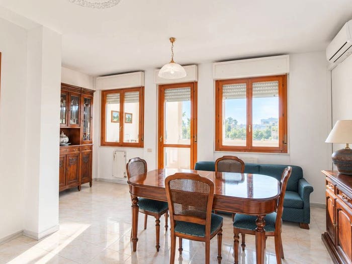Appartamento quadrilocale in vendita in Via Capo Comino, Monserrato