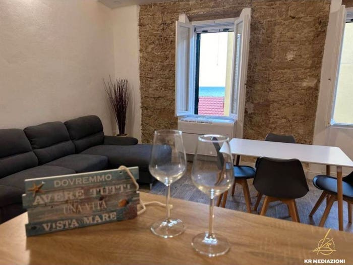 Appartamento bilocale in vendita in Via Cavour, Centro Storico, Alghero