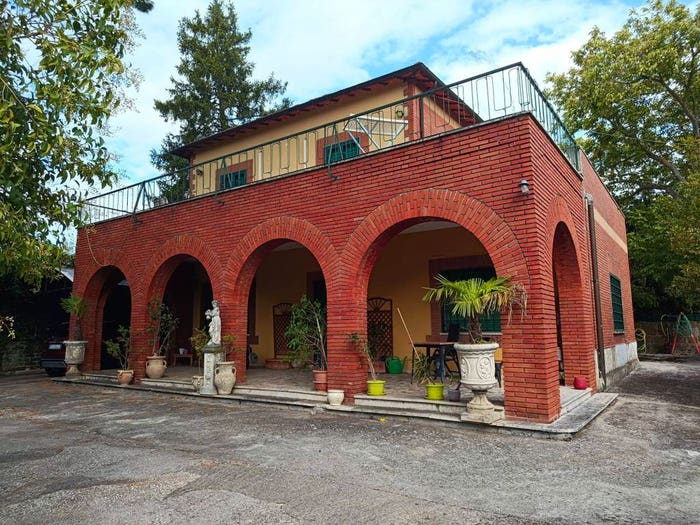 Casa con 6 locali in vendita in Via Santa Apollaria, Centro, Zagarolo