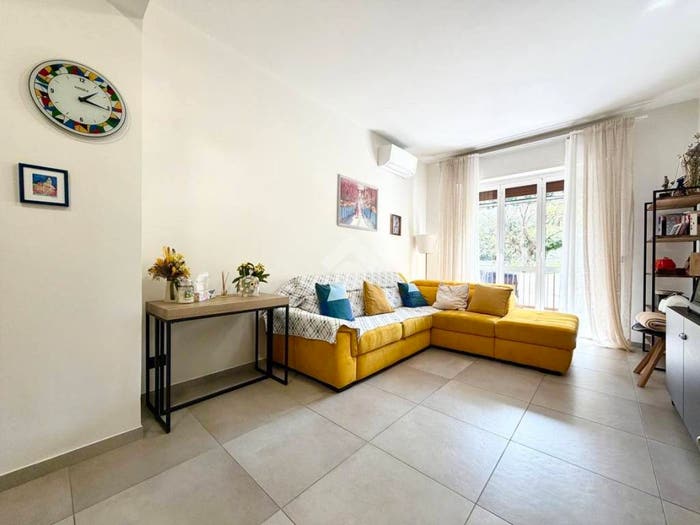 Appartamento trilocale in vendita in Viale Pio VII, Quarto, Genova