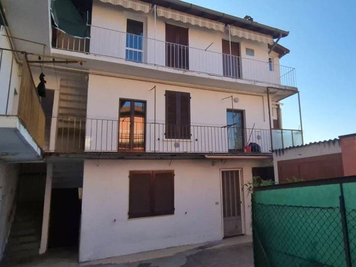 Appartamento bilocale in vendita in Via Camillo Benso di Cavour, Saltrio