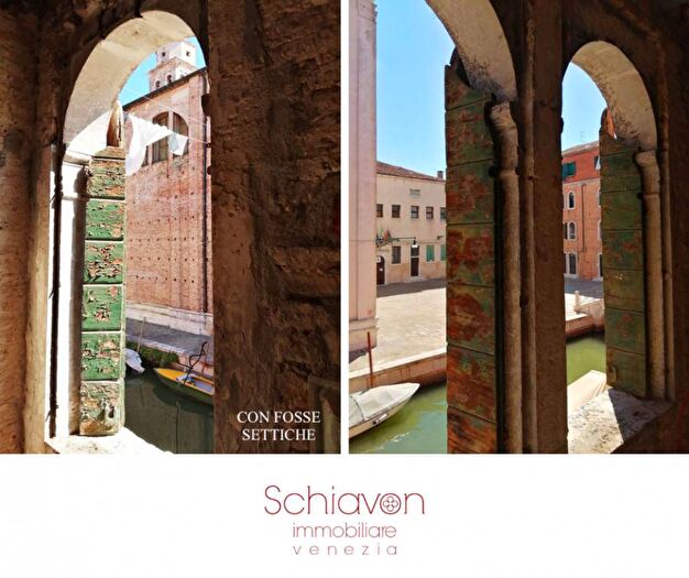 Appartamento quadrilocale in vendita in Fondamenta Sant'Isepo, Arsenale Giardini della Biennale, Venezia