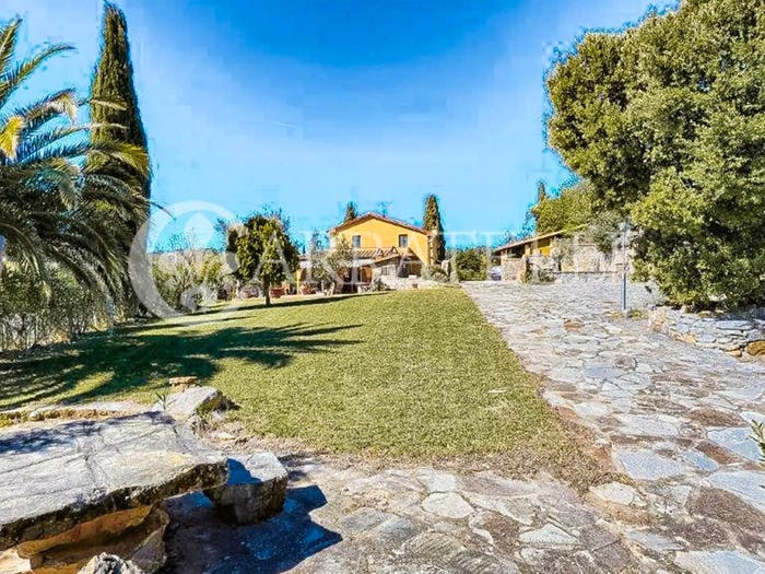 Casa con 6 locali in vendita in Via di Venturina Campiglia Marittima LI, Centro, Campiglia Marittima