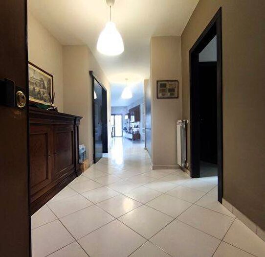 Appartamento trilocale in vendita in Via Tedeschi, Tredici, Caserta