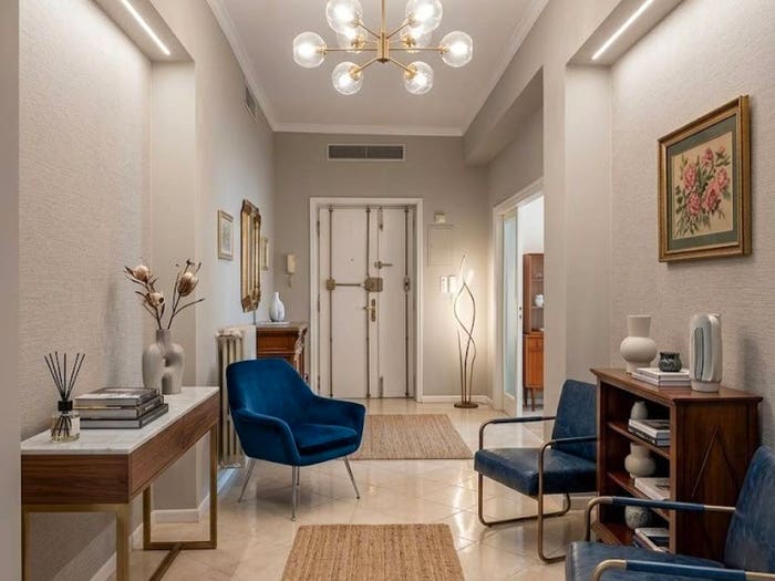 Appartamento con 6 locali in vendita in Via Regina Elena, San Lazzaro, Lecce
