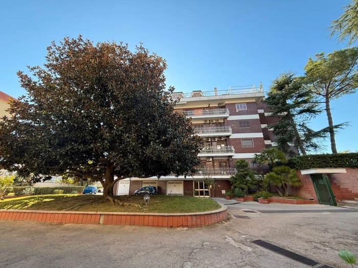 Appartamento trilocale in vendita in Via Crocillo, Quarto