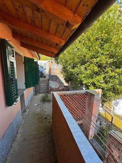 Casa con 5 locali in vendita in Via Sottana, Davagna