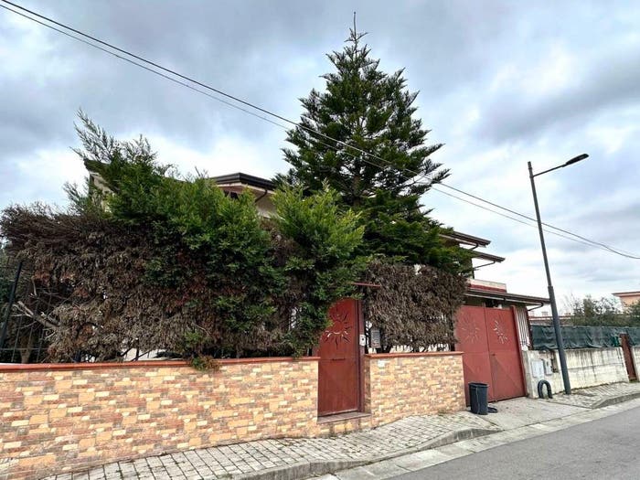 Casa con 6 locali in vendita in Via Enrico Caruso, Guadagni Papaccio Ciccarelli Fornaro, Pomigliano d'Arco