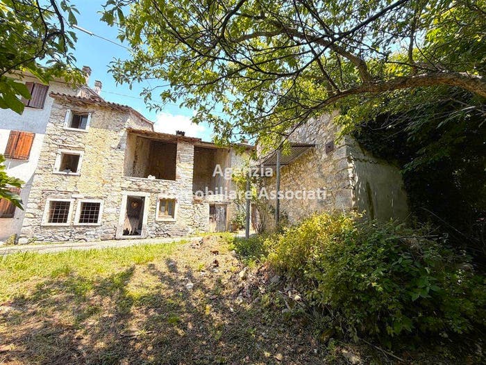 Casa con 6 locali in vendita in Contrà Cassoni, Marostica