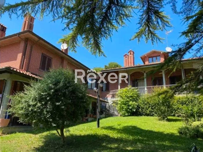 Casa con 6 locali in vendita in Via Martiri della Libertà, Castelletto Monferrato