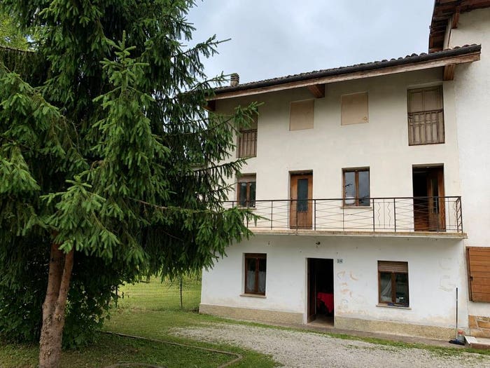 Casa con 5 locali in vendita in Via La Villa, Villapaiera, Feltre