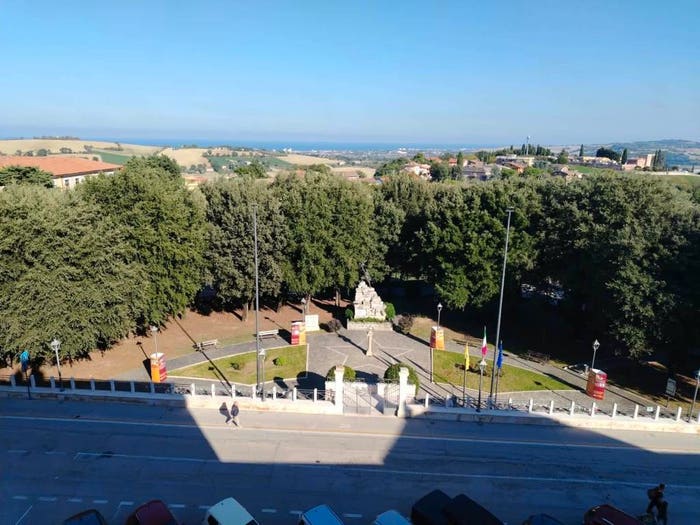 Appartamento trilocale in vendita in Via Fratelli Rosselli, Centro, Mondolfo