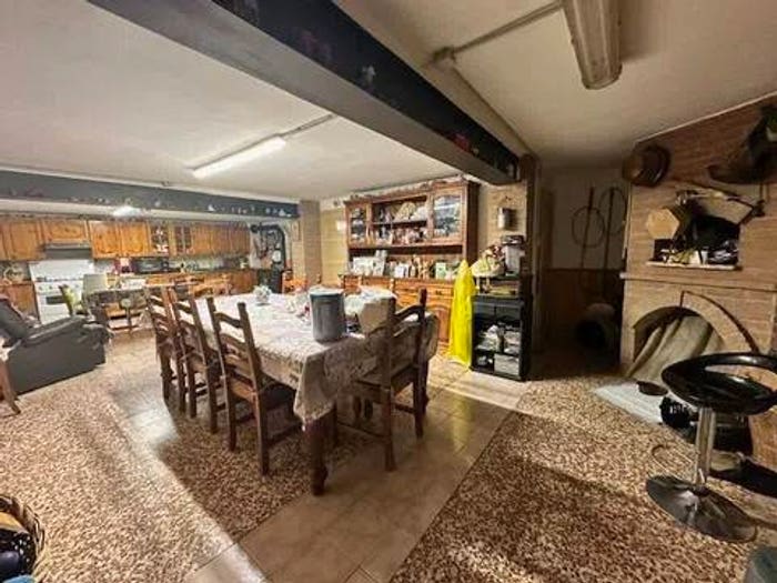 Casa con 6 locali in vendita in Villimpenta