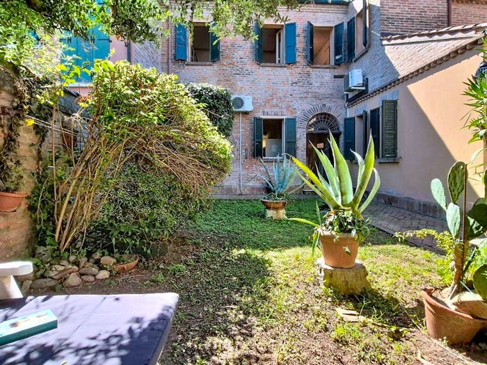 Casa con 5 locali in vendita in Via Beatrice II d'Este, Santa Maria in Vado, Ferrara