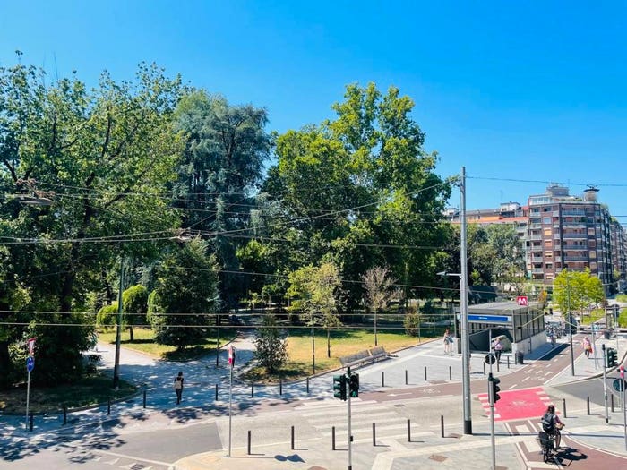 Appartamento quadrilocale in vendita in Viale Coni Zugna, Solari, Milano