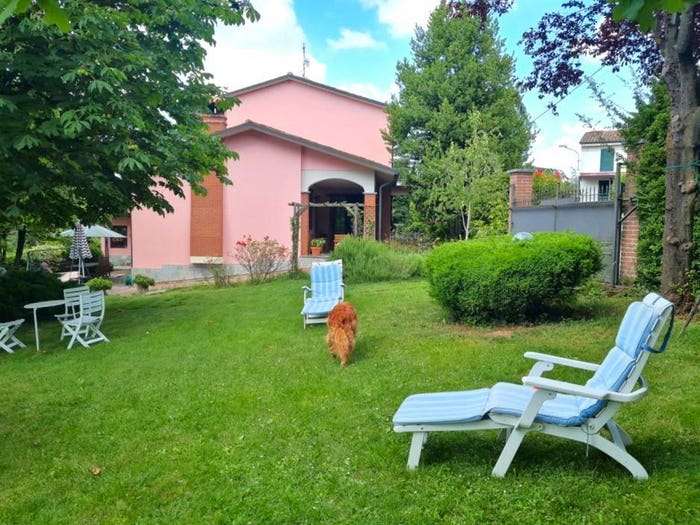 Casa con 6 locali in vendita in Frazione Casa Rovati, Castana