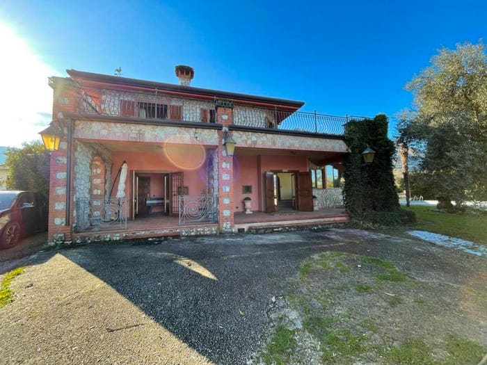 Casa con 6 locali in vendita in Contrada Madonna del Piano, Cerquotti Madonna Del Piano, Morolo