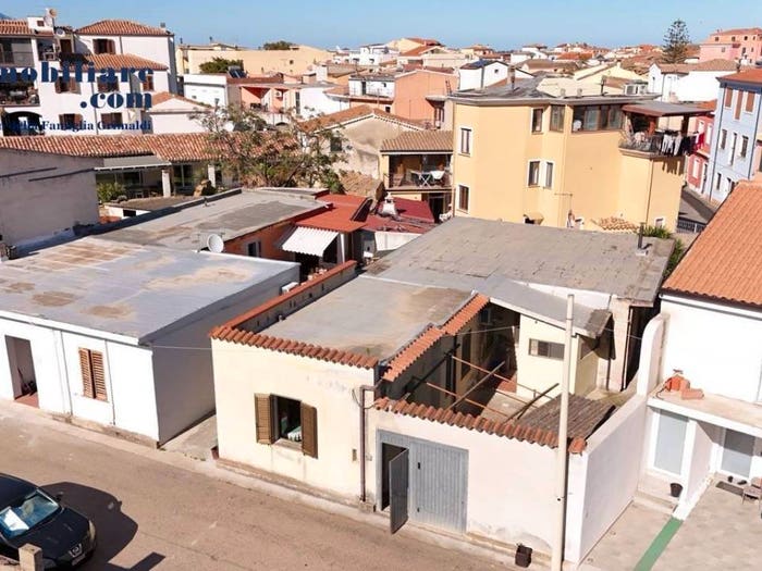 Casa con 6 locali in vendita in Via Lanusei, Centro, Tortolì