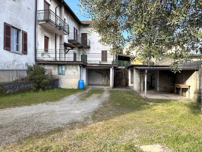 Appartamento quadrilocale in vendita in Via Santuario, Fornace, Monguzzo