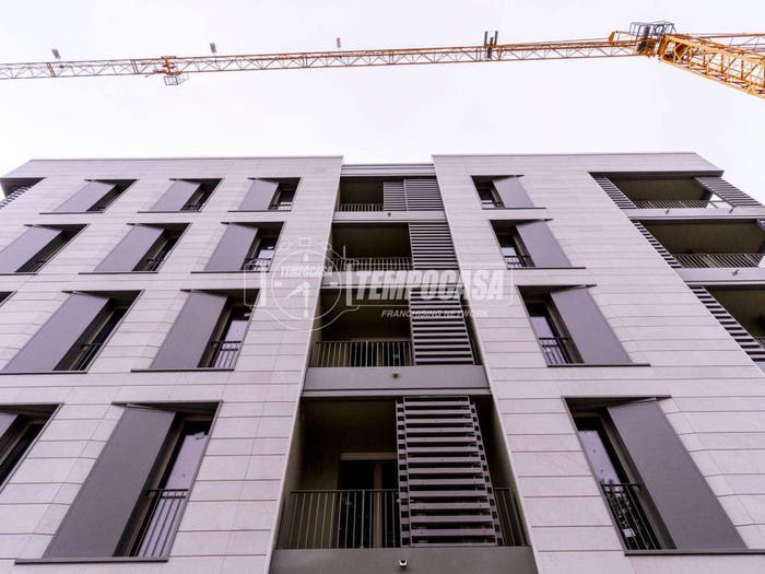 Appartamento con 6 locali in vendita in Via Luigi Bartolini, Centro, Macerata