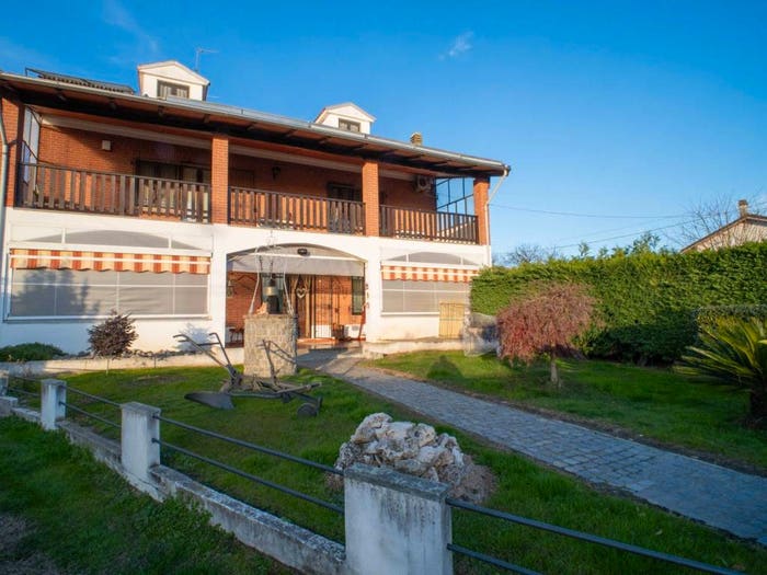 Casa con 6 locali in vendita in Via Molino, Costanzana