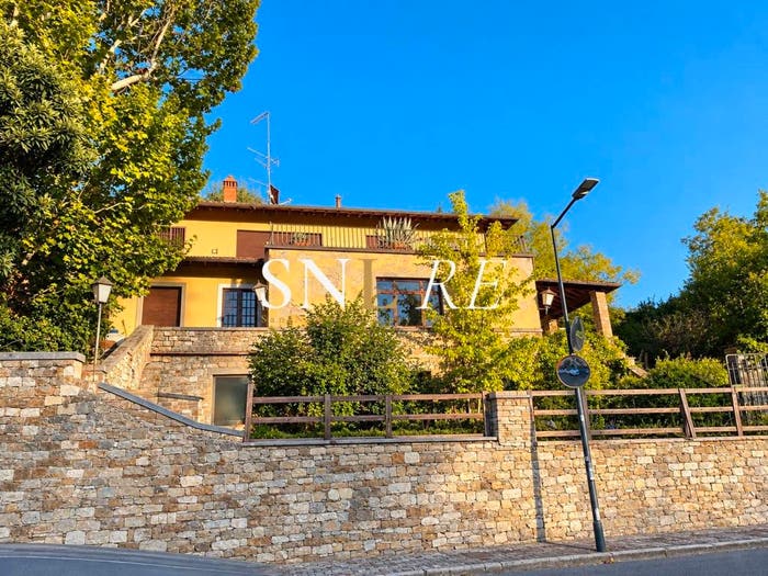 Casa con 6 locali in vendita in Viale Michelangiolo, Michelangelo Poggio Imperiale, Firenze