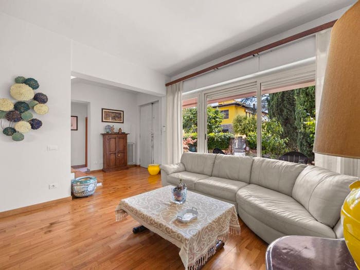 Casa con 6 locali in vendita in Via Senese, Porta Romana, Firenze