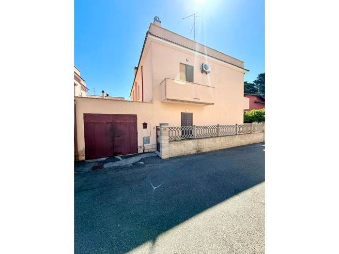 Appartamento trilocale in vendita in Via Monte Bianco, San Giacomo Santa Barbara, Nettuno