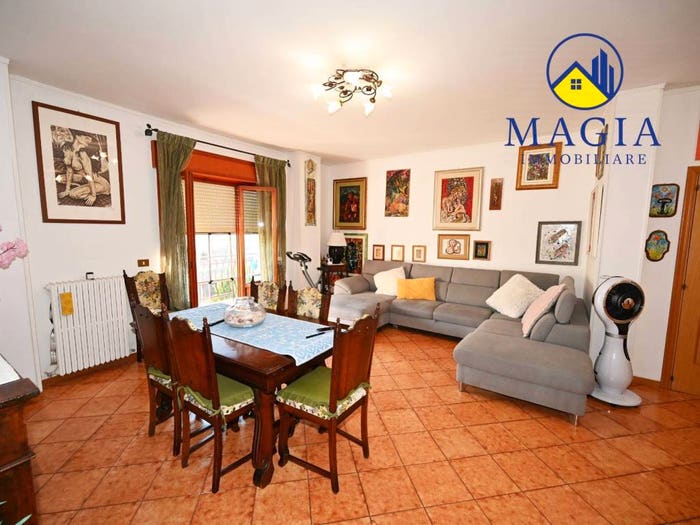 Appartamento con 5 locali in vendita in Piazza Ticino, Caselle, Maltignano