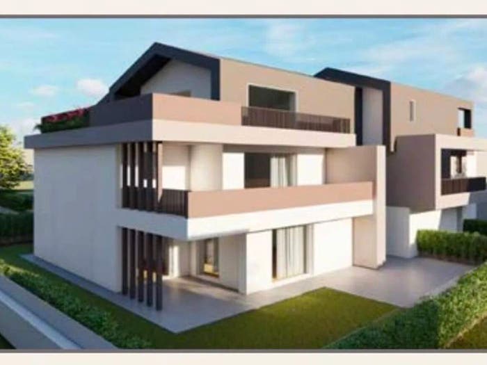 Appartamento quadrilocale in vendita in Via Papa Giovanni Xxiii, Centro, Montebelluna