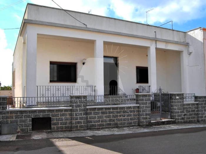 Casa quadrilocale in vendita in Via Rudiae, Centro, Castrignano del Capo