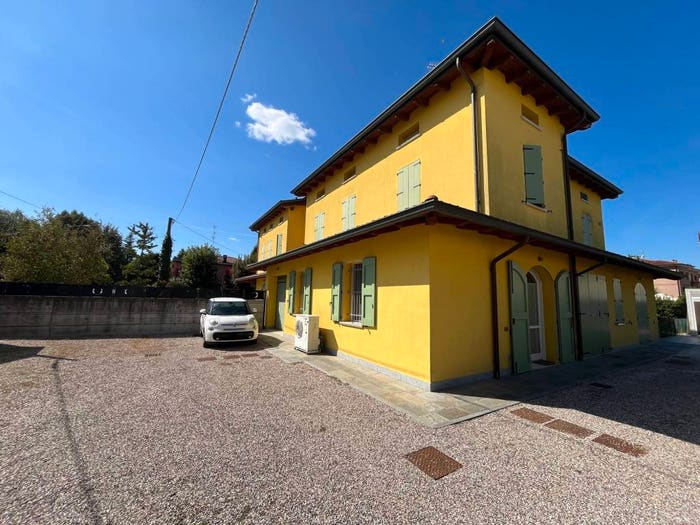 Casa con 6 locali in vendita in Via Giuseppe Verdi, Centro, Cavezzo